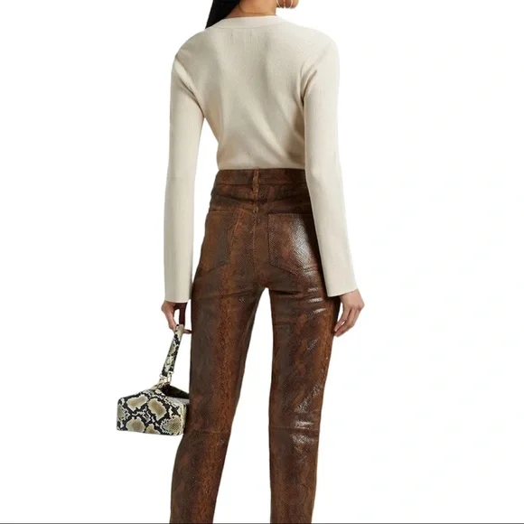 Frame Rib-Knit V-Neck Top-Vanilla-size L - Picture 7 of 8